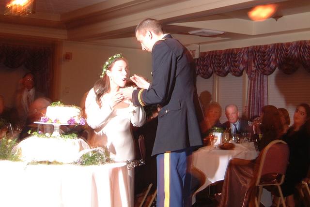 2001/02(February)/3(Joseph_and_Emilys_Wedding)/640x480_2001-02-24-26.JPG
