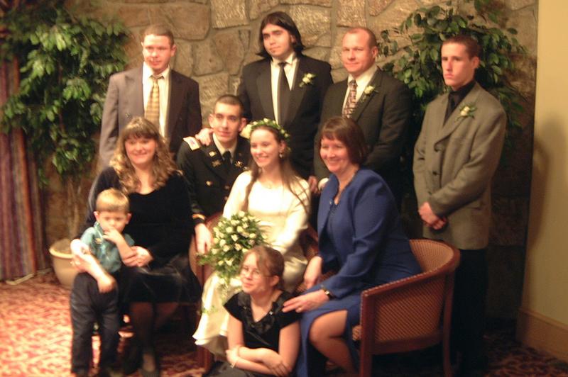 2001/02(February)/3(Joseph_and_Emilys_Wedding)/800x600_2001-02-24-22.JPG