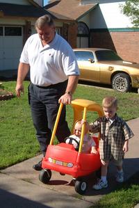 2001-03-04-10-Vale-Parker-Grampa.JPG