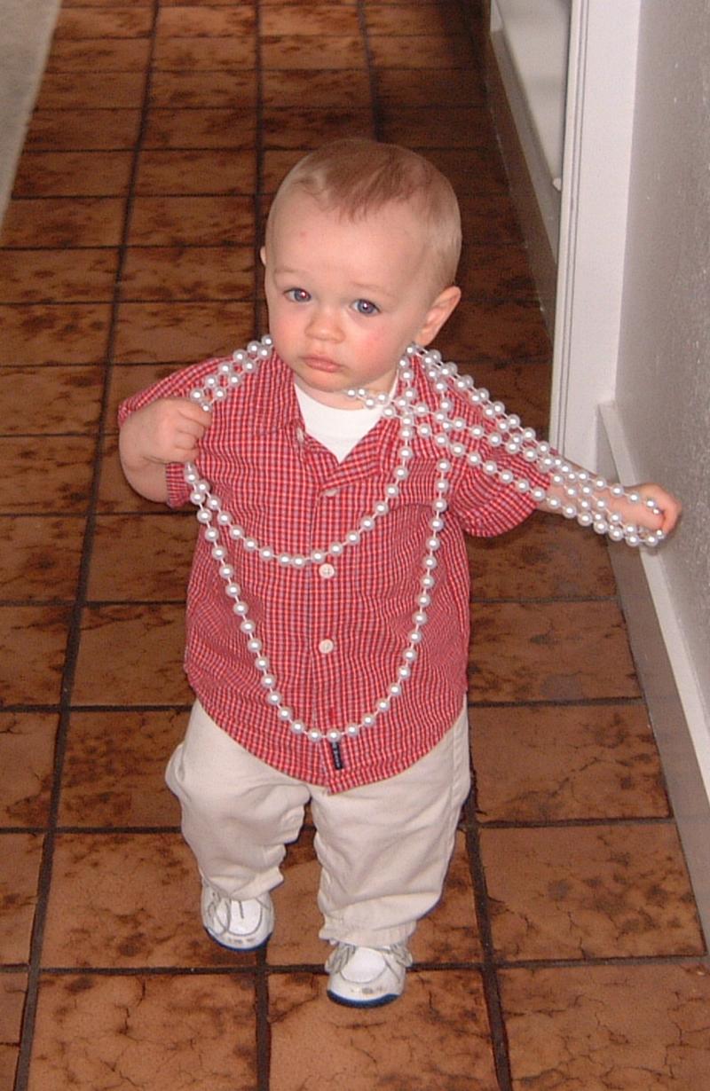 2001/04(April)/1(Vale_Beads)/800x600_2001-04-08-4.JPG
