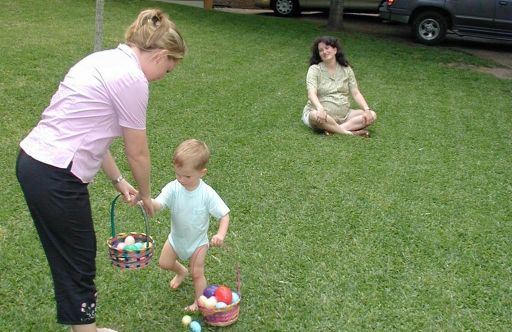 2001-04-15-28-Egg-Hunt.JPG
