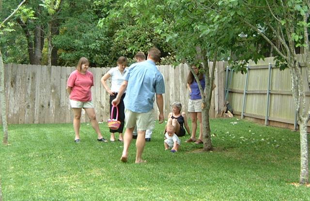 2001-04-15-19-Egg-Hunt.JPG