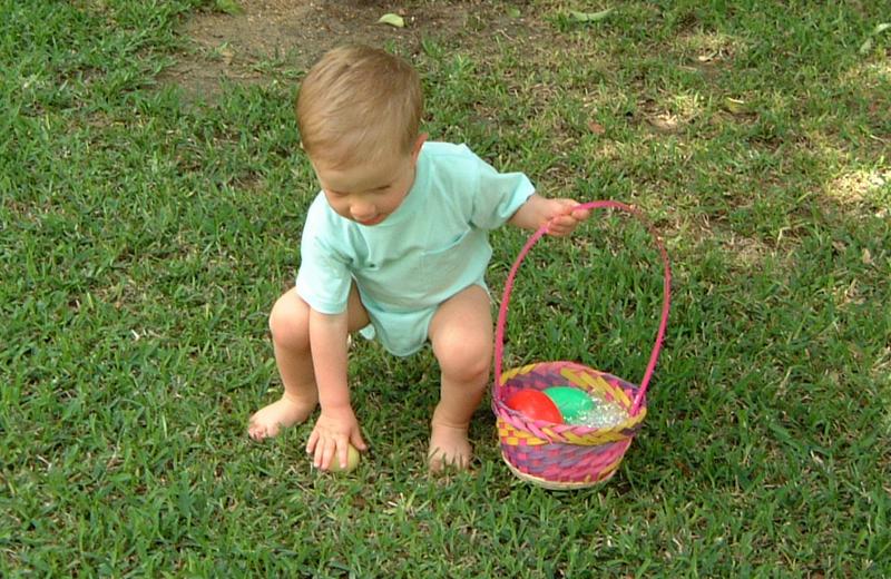 2001-04-15-13-Egg-Hunt.JPG