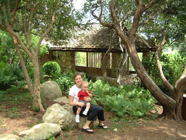 2001-04-21-07-Zilker-Gardens.JPG