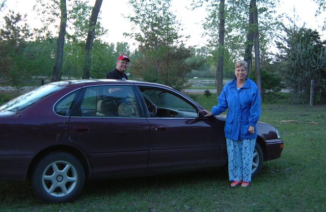 2001/05(May)/1(Visiting_Marci)/640x480_2001-05-11-4.JPG