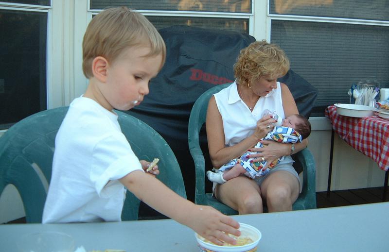2001/05(May)/3(Susie_Katie_Birthdays)/800x600_2001-05-23-15.JPG