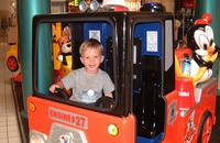 2001-06-06-03-Chance-Mall-Fun.JPG