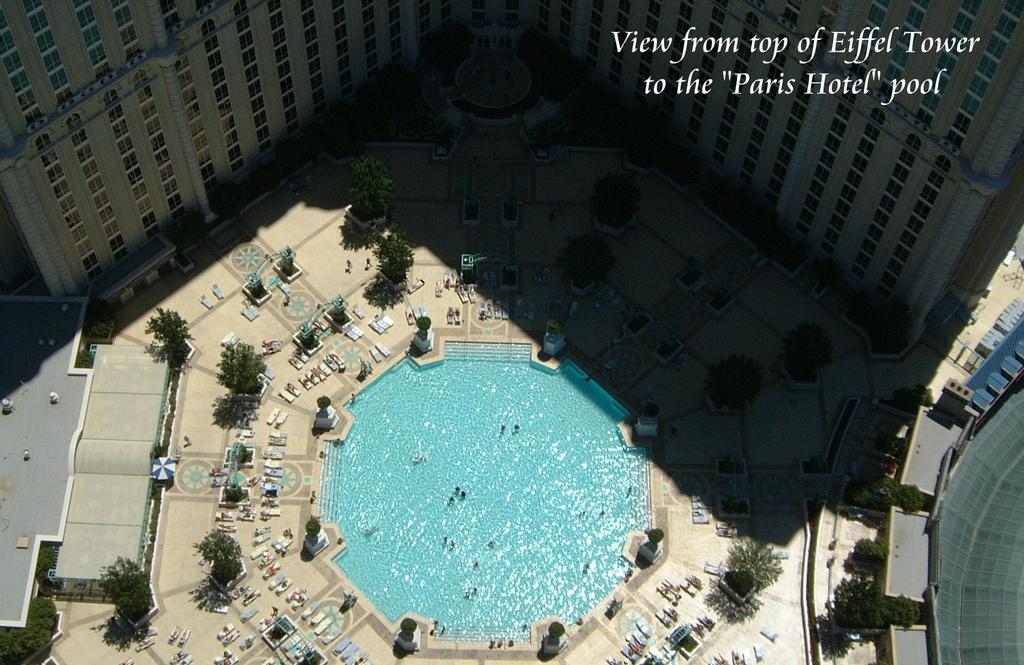 2001/06(June)/3(Sites_of_Las_Vegas)/1024x768_2001-06-11-13.JPG