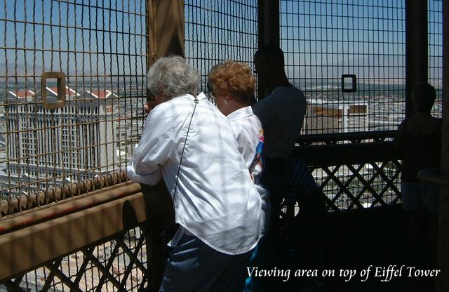 2001/06(June)/3(Sites_of_Las_Vegas)/640x480_2001-06-11-12.JPG