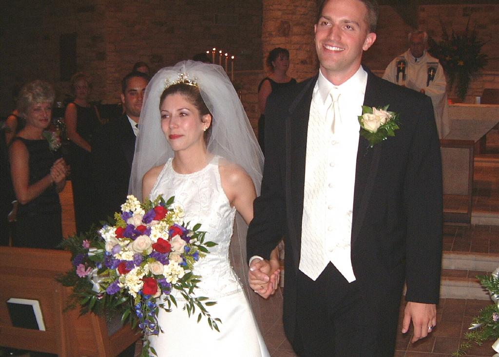 2001/07(July)/02(Daman_Wedding)/1024x768_2001-07-07-01321-Daman-Wedding.JPG