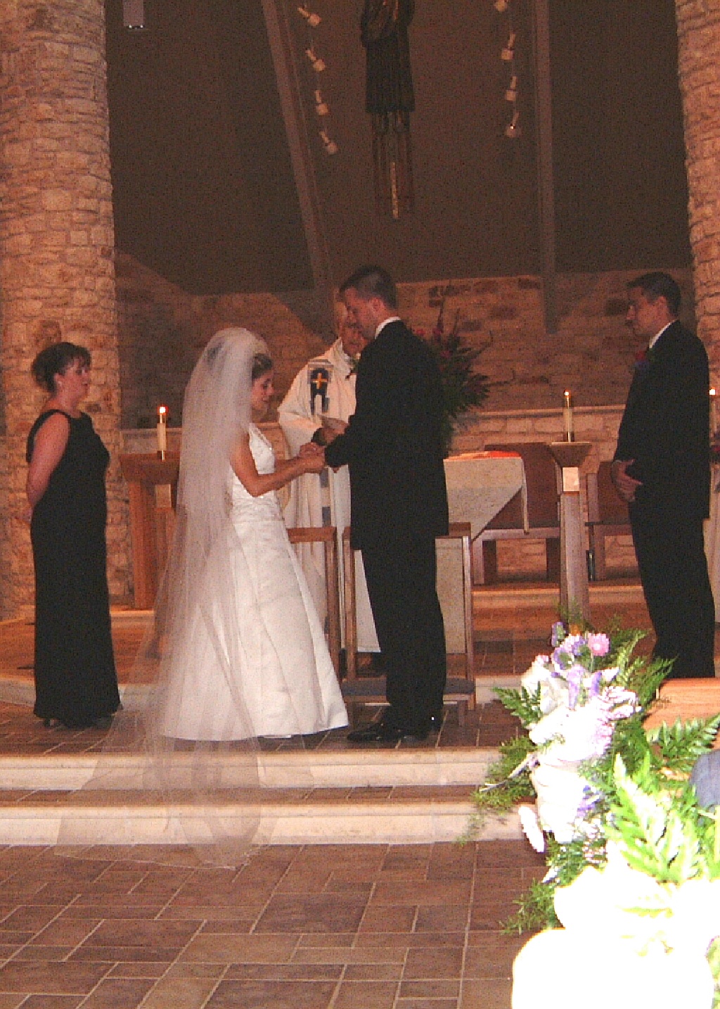 2001/07(July)/02(Daman_Wedding)/1024x768_2001-07-07-020-Daman-Wedding.JPG