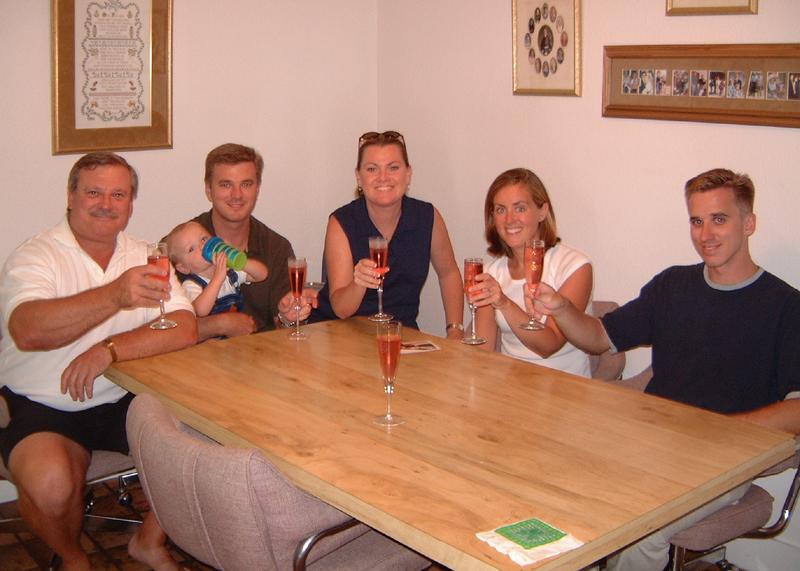 2001/07(July)/05(Josh-Heather-Announce-Engagement)/800x600_2001-07-18-2-Celebrating-Engagement.JPG