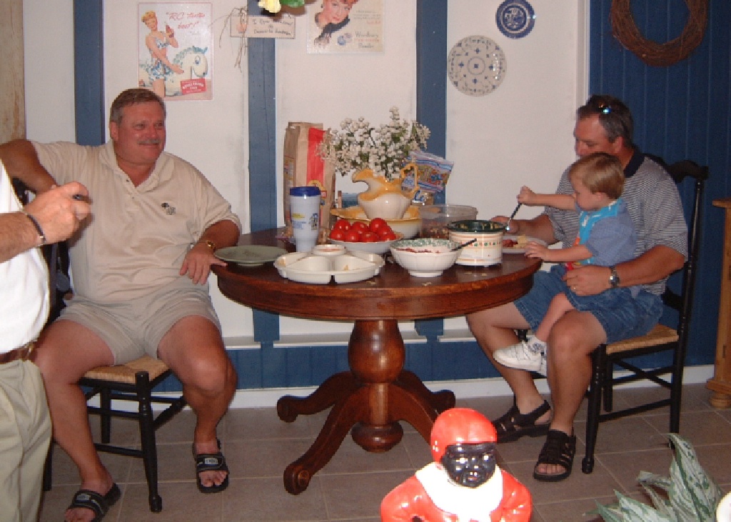 2001/07(July)/06(PrePinehurst-Party)/1024x768_2001-07-22-2-PrePinehurst-Party.JPG