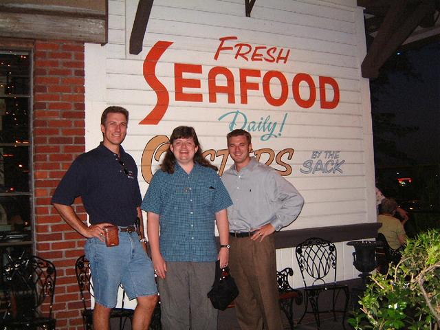 2001/08(August)/01(Troy_Visits_Austin)/640x480_2001-08-08-Troy-2.JPG