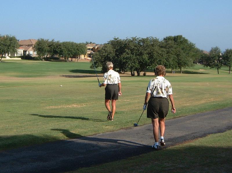 2001/08(August)/03(CCA-Ladies-Pro-Am)/800x600_2001-08-13-05-1st-Round.JPG