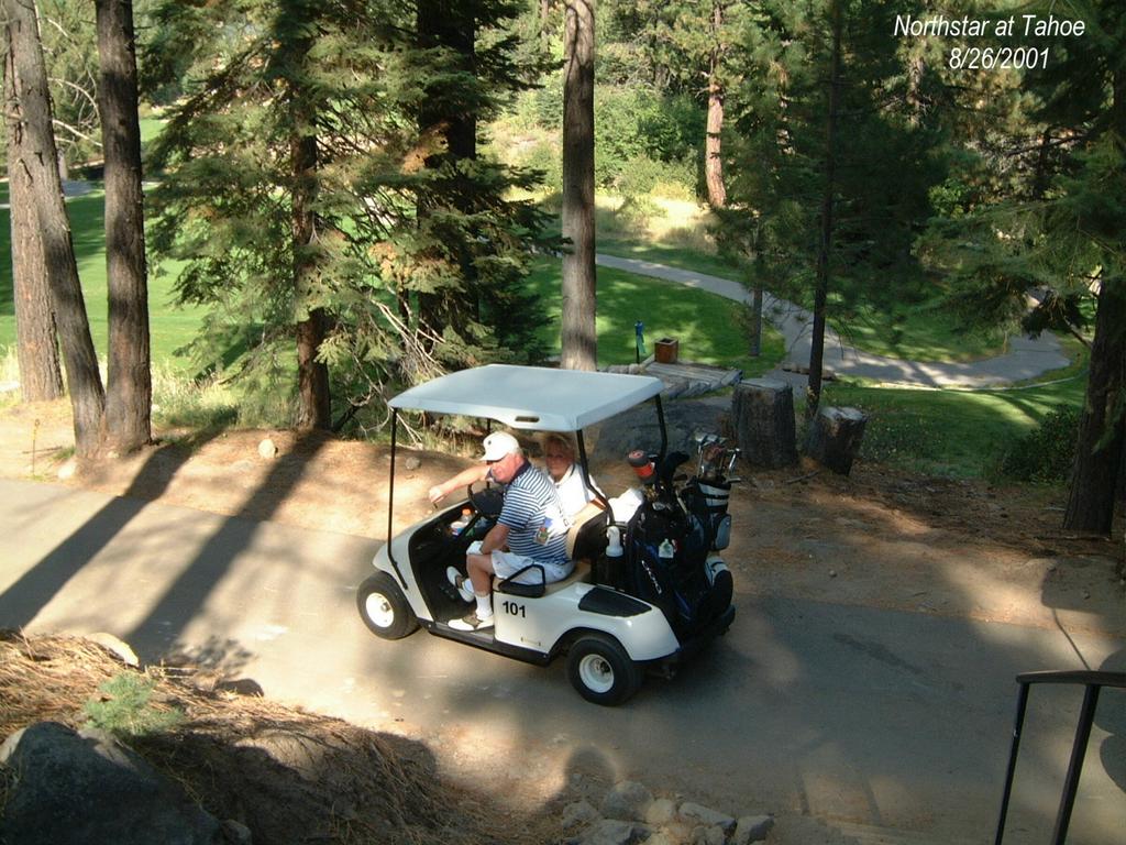 2001/08(August)/04(Tahoe-Golf)/1024x768_2001-08-26-3-Northstar.JPG
