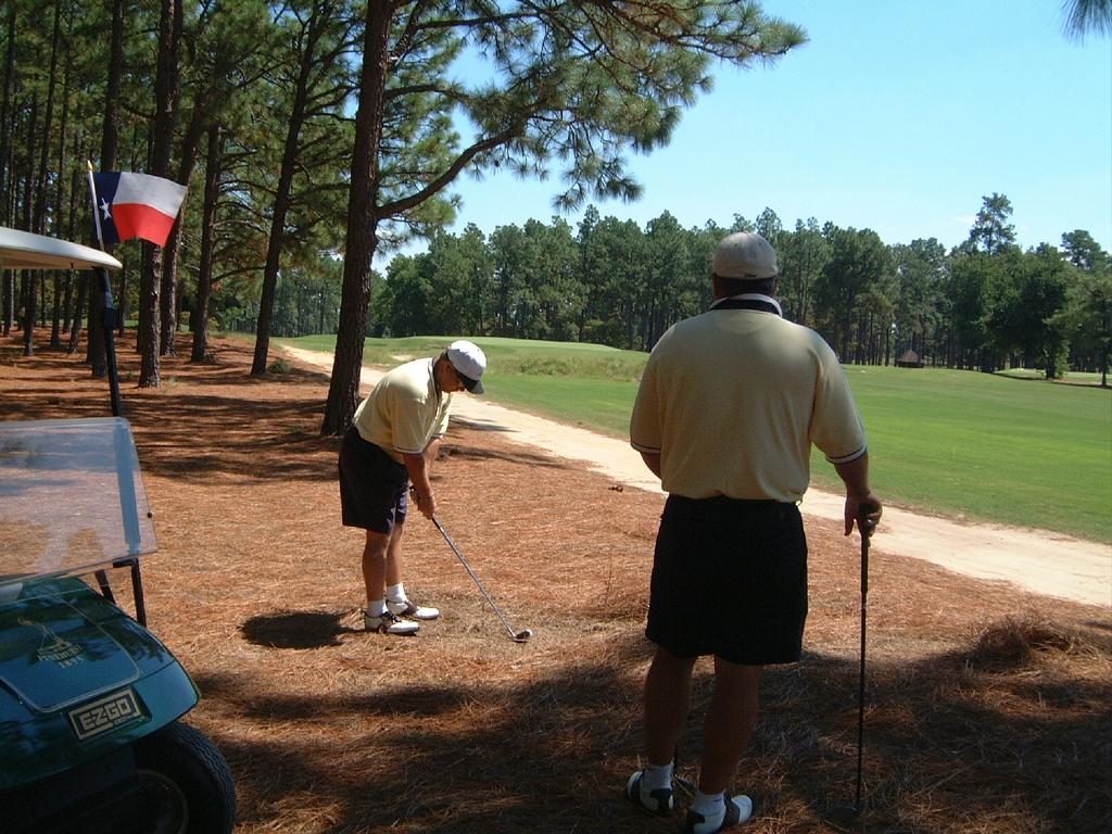 2001/09(September)/01(Pinehurst)/2nd-Day/1024x768_2001-09-07-15-Pinehurst-2.JPG