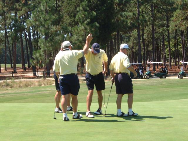 2001/09(September)/01(Pinehurst)/2nd-Day/640x480_2001-09-07-12-Pinehurst-2.JPG