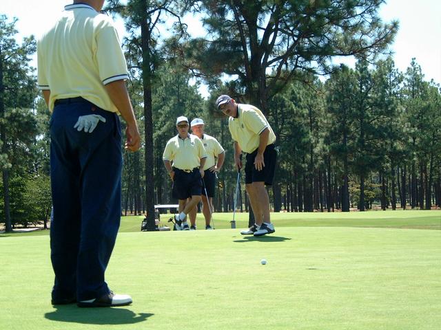 2001/09(September)/01(Pinehurst)/2nd-Day/640x480_2001-09-07-18-Pinehurst-2.JPG