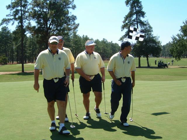 2001/09(September)/01(Pinehurst)/2nd-Day/640x480_2001-09-07-22-Pinehurst-2.JPG