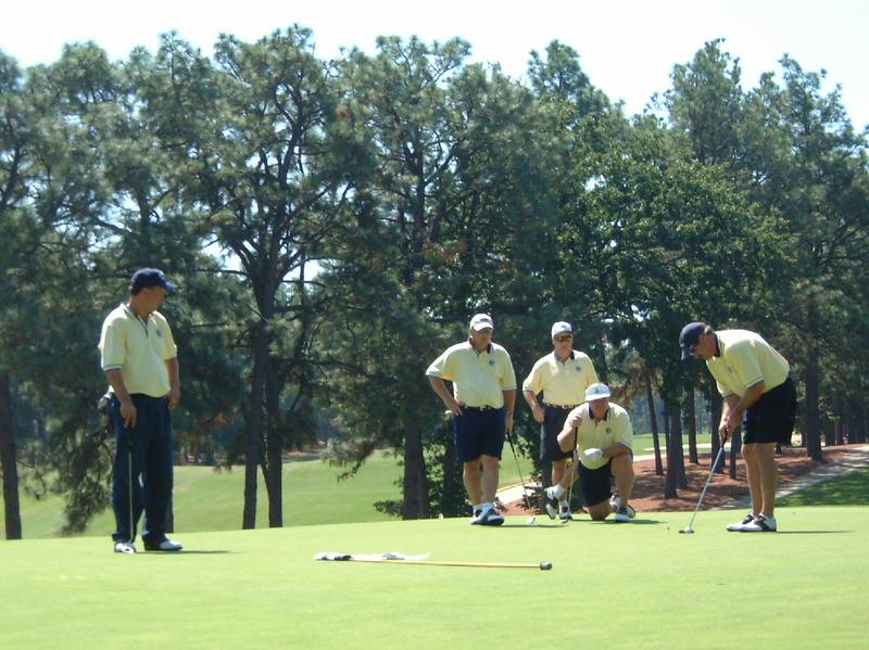 2001/09(September)/01(Pinehurst)/2nd-Day/800x600_2001-09-07-06-Pinehurst-2.JPG