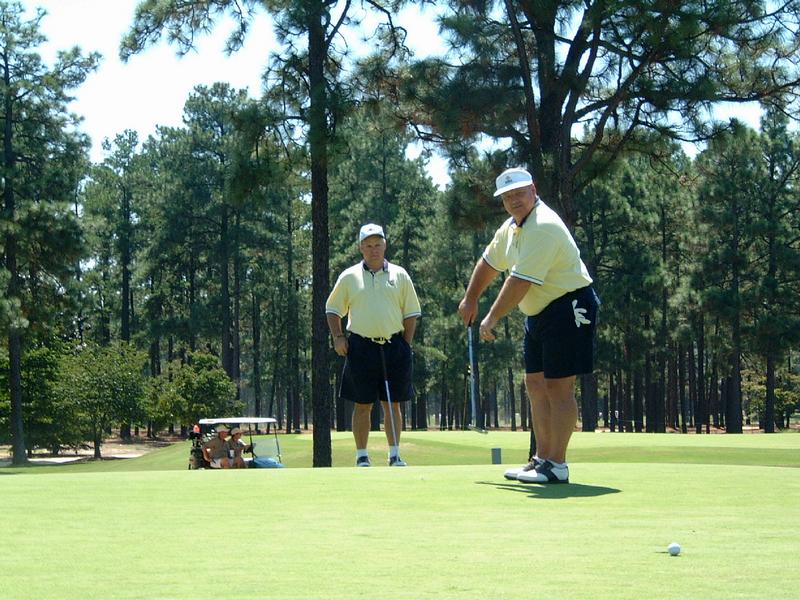 2001/09(September)/01(Pinehurst)/2nd-Day/800x600_2001-09-07-19-Pinehurst-2.JPG