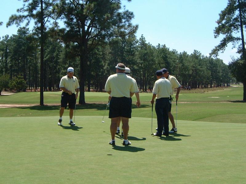 2001/09(September)/01(Pinehurst)/2nd-Day/800x600_2001-09-07-21-Pinehurst-2.JPG