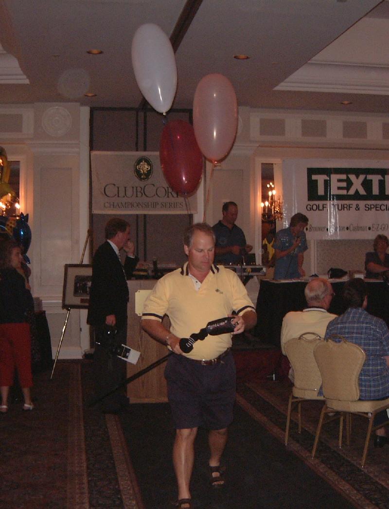 2001/09(September)/01(Pinehurst)/2nd-Day/800x600_2001-09-07-36-Circus-Night.JPG