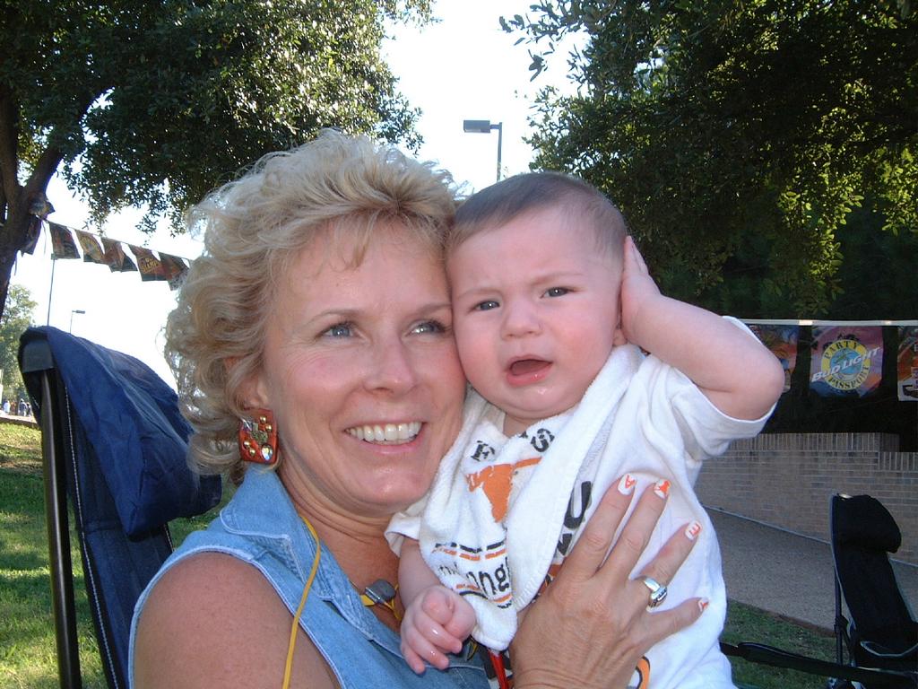 2001/09(September)/03(Texas-Tailgaters)/1024x768_2001-09-29-06.JPG