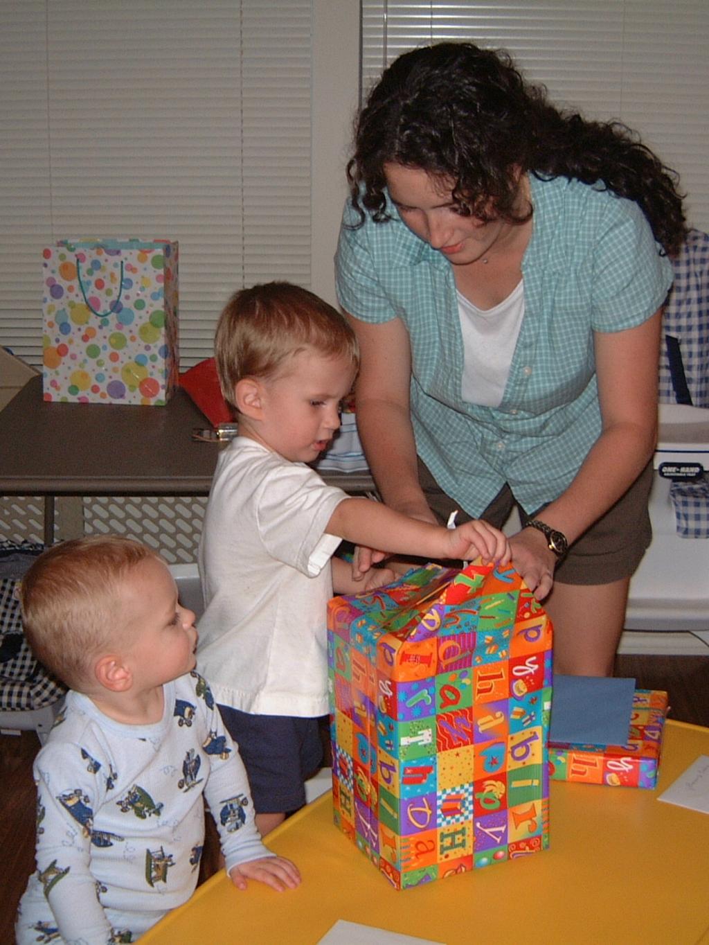 2001-10-05-13-Chance-2nd-birthday.JPG