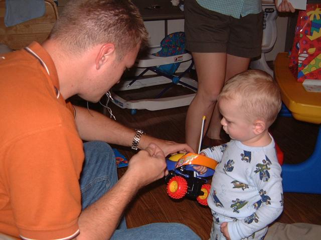 2001-10-05-17-Chance-2nd-birthday.JPG