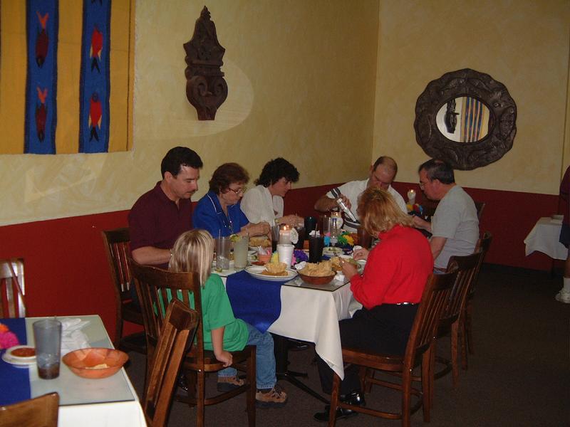 2001/10(October)/03(Troll-Rehearsal-Dinner)/800x600_2001-10-26-11-Rehearsal-Dinner.JPG