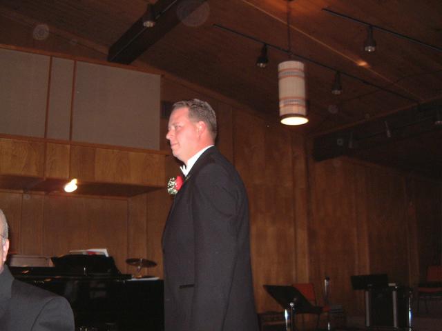 2001/10(October)/04(Wedding)/640x480_2001-10-27-01.JPG