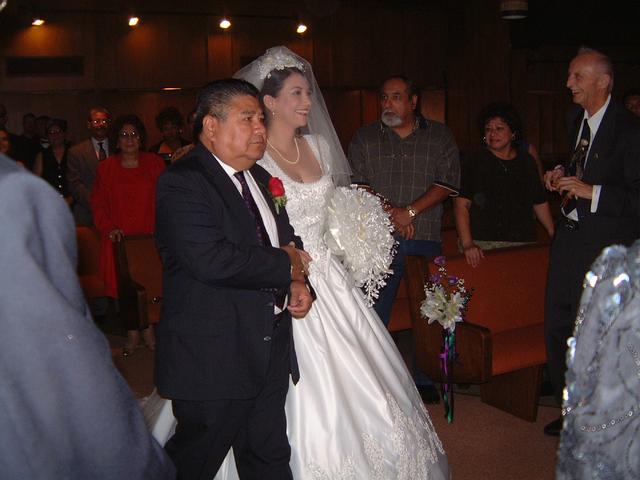 2001/10(October)/04(Wedding)/640x480_2001-10-27-07.JPG