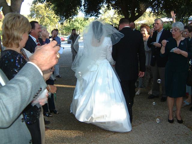 2001/10(October)/04(Wedding)/640x480_2001-10-27-30.JPG