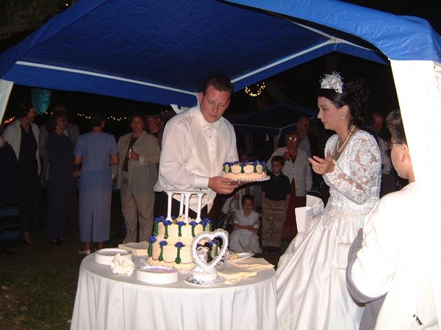 2001/10(October)/04(Wedding)/640x480_2001-10-27-35.JPG