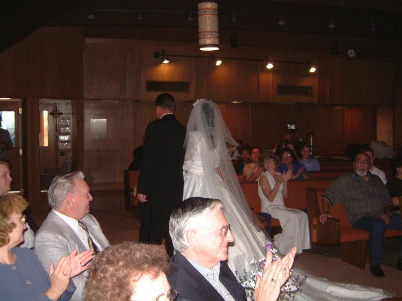 2001/10(October)/04(Wedding)/800x600_2001-10-27-15.JPG