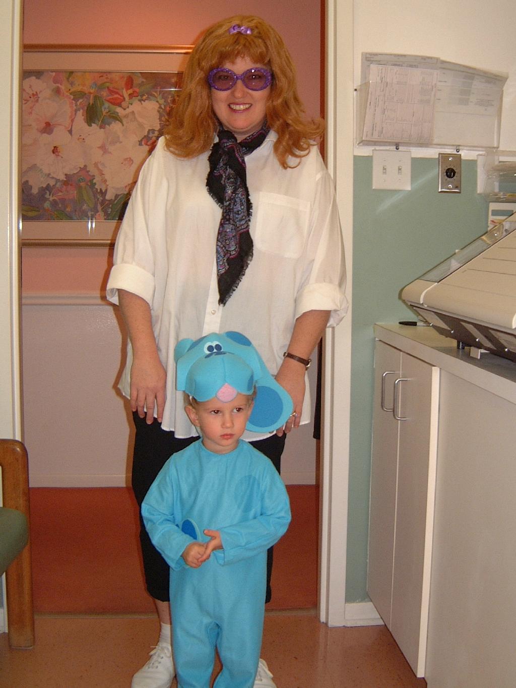 2001/10(October)/05(Halloween)/1024x768_2001-10-31-09-Chance-Cheryl.JPG