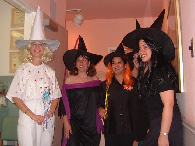 2001-10-31-06Gynics-Witches.JPG