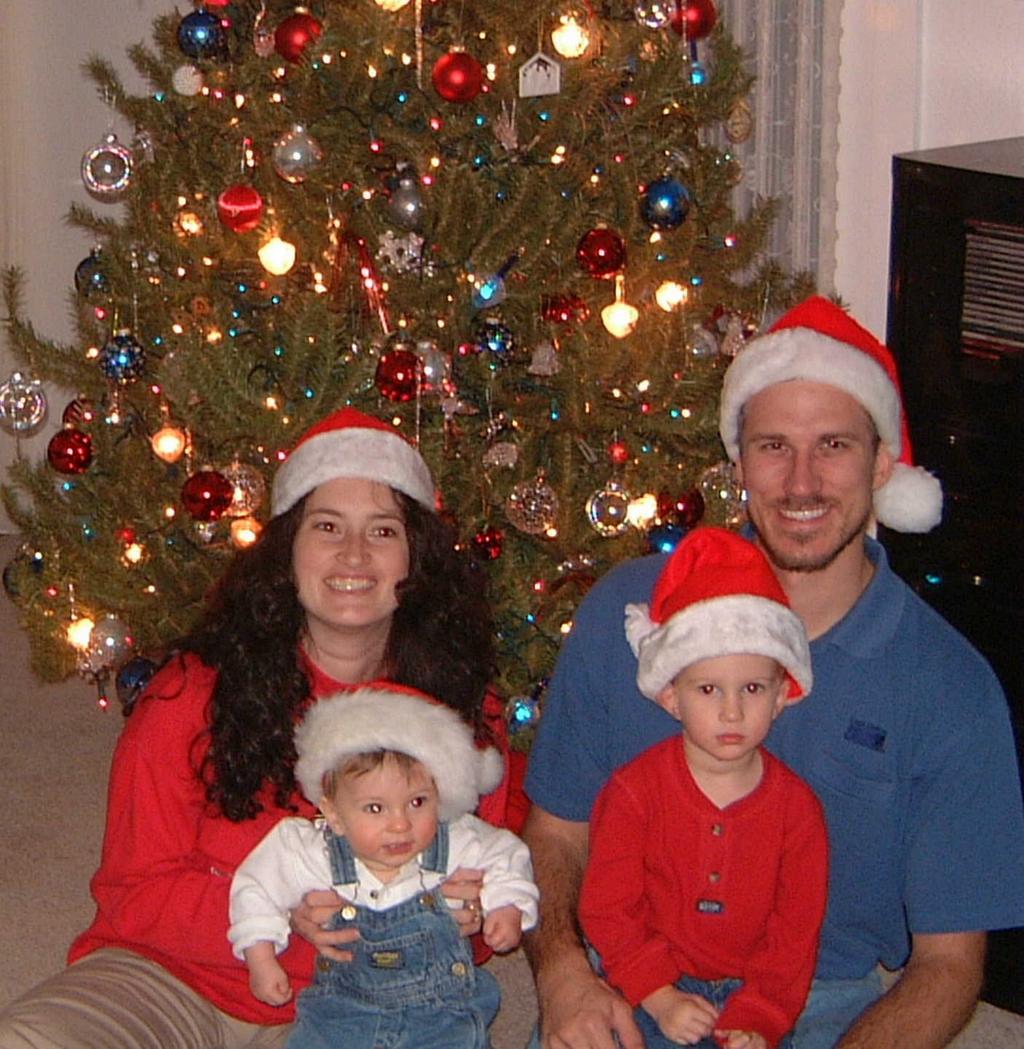 2001/12(December)/02(Family-Christmas)/1024x768_2001-12-10-20.JPG