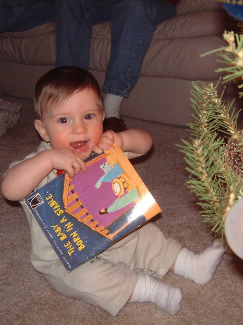 2001-12-27-13-Late-Xmas.JPG