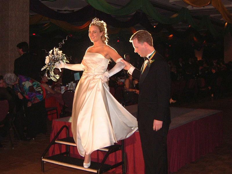 2002/01(Jan)/02(Mardi-Gras-Coronation-Ball)/800x600_2002-01-12-05-Coronation-Ball.JPG