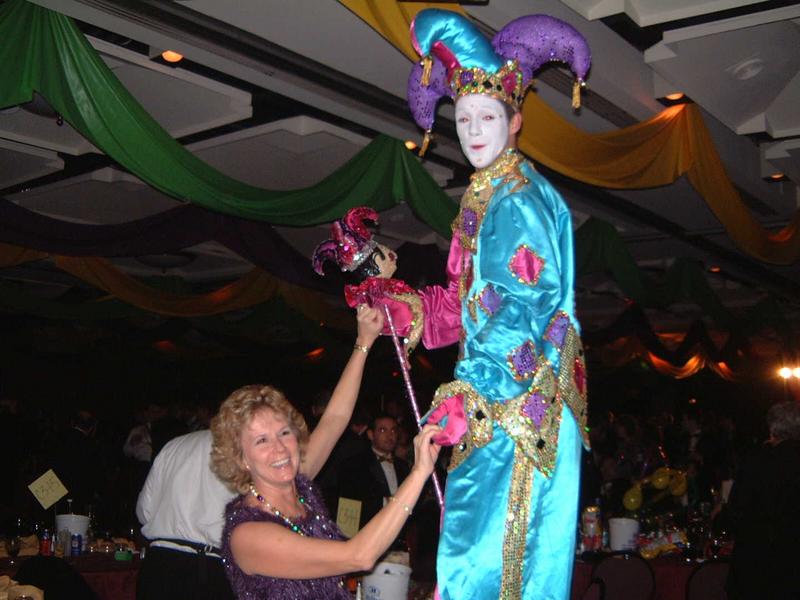 2002/01(Jan)/02(Mardi-Gras-Coronation-Ball)/800x600_2002-01-12-16-Coronation-Ball.JPG