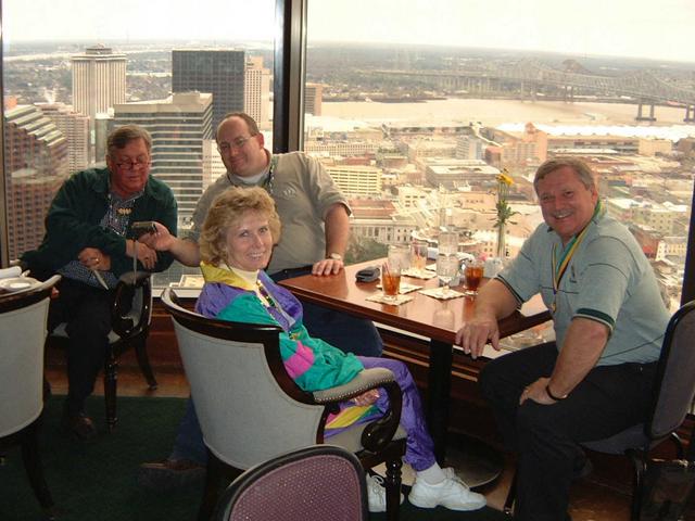 2002/02(Feb)/01(MardiGras)/640x480_2002-02-07-02-Thurs-Luncheon.JPG