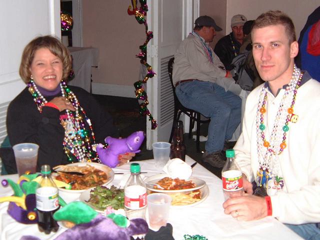 2002/02(Feb)/01(MardiGras)/640x480_2002-02-07-11-Balcony.JPG