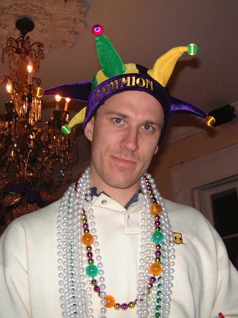 2002/02(Feb)/01(MardiGras)/800x600_2002-02-07-12-Balcony.JPG