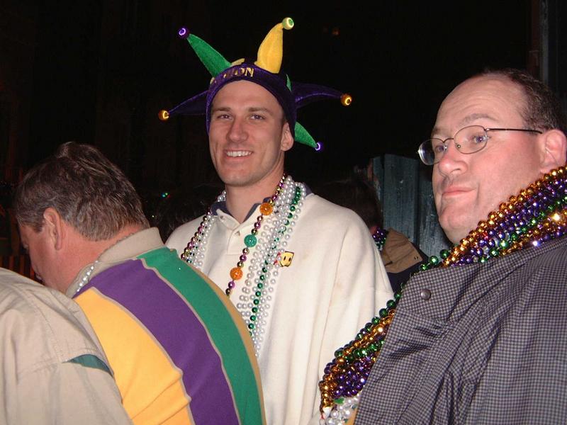 2002/02(Feb)/01(MardiGras)/800x600_2002-02-07-13-Balcony.JPG