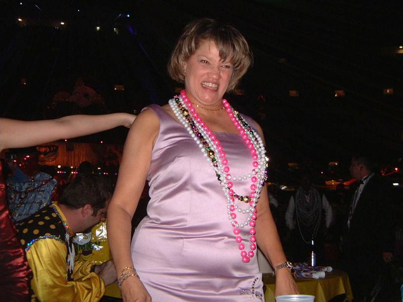 2002/02(Feb)/01(MardiGras)/800x600_2002-02-09-22-Extravaganza.JPG