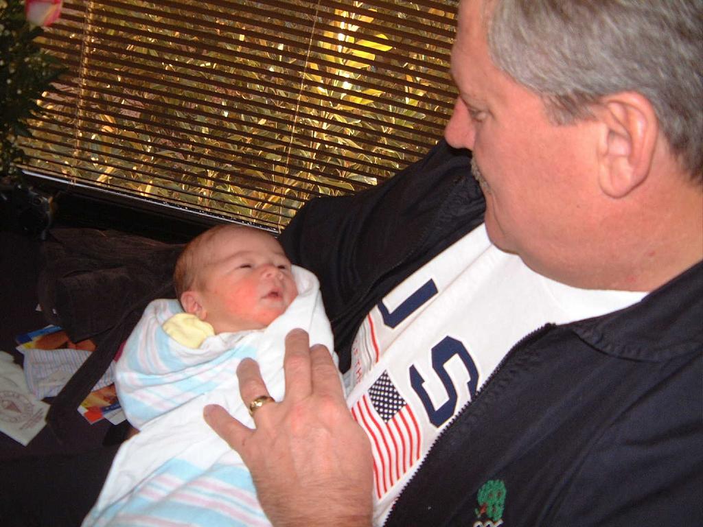 2002/02(Feb)/03(Kyla_Arrives)/1024x768_2002-02-11-05-Kyla-1-day.JPG