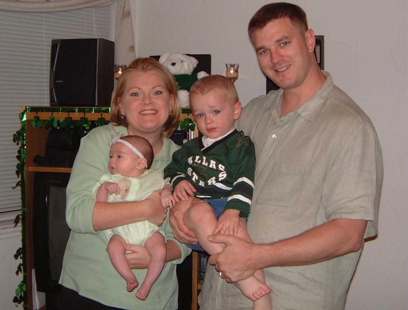 2002/03(Mar)/02(Kara-St_Pattys-Party)/800x600_2002-03-17-3-St-Pattys-Party.JPG